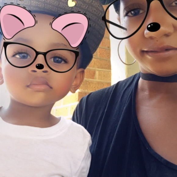 Meet your posher ☺️ - Picture 2 of 8